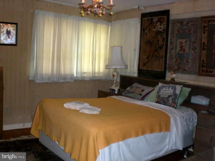 741 Robyn Road Huntingdon Valley, PA 19006 - Photo 12 of 18