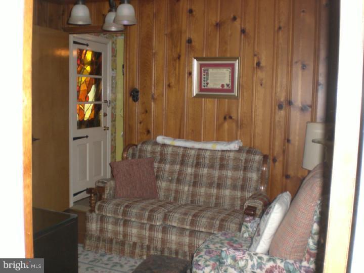 741 Robyn Road Huntingdon Valley, PA 19006 - Photo 13 of 18