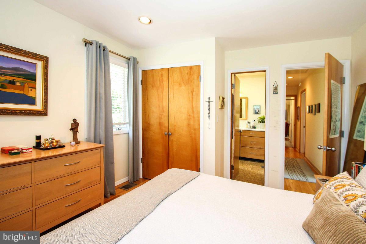 6503 East Halbert Road Bethesda, MD 20817 - Photo 15 of 30 Bedroom (Master)