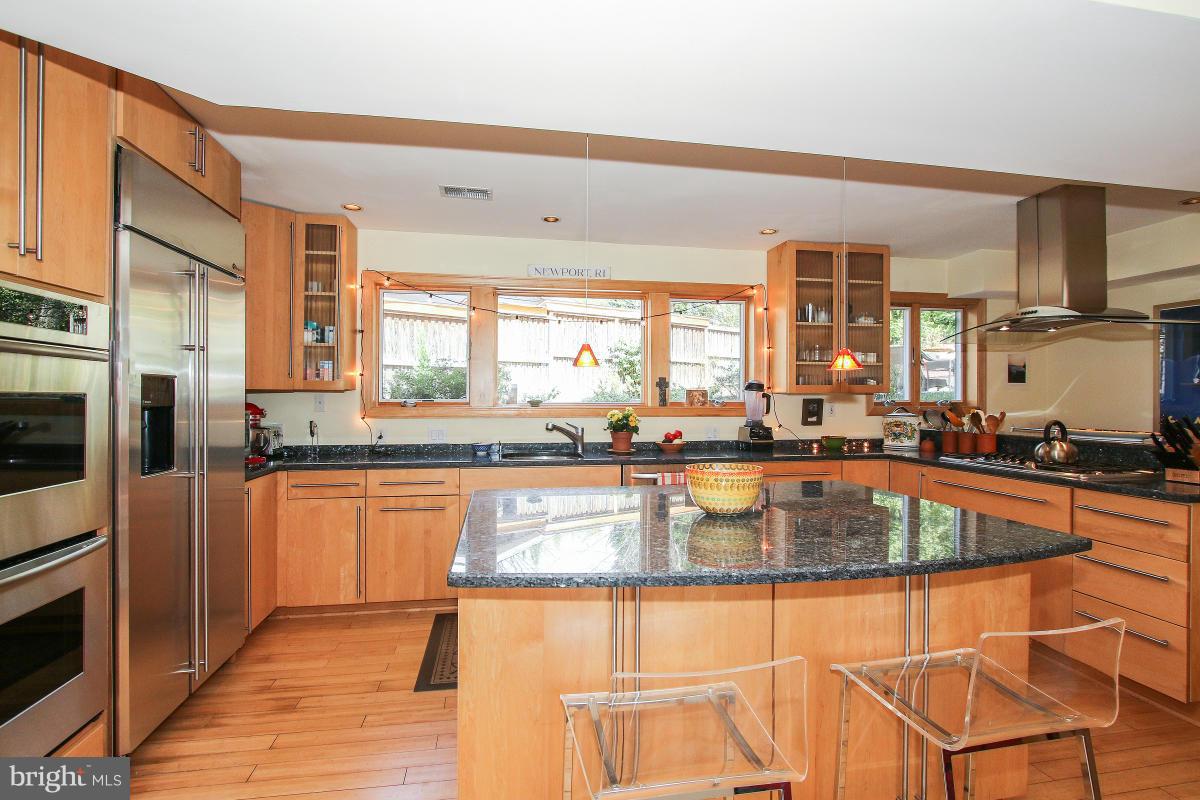 6503 East Halbert Road Bethesda, MD 20817 - Photo 6 of 30 Kitchen