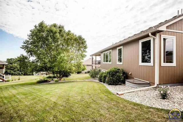 $515,000 | 1024 Lobdell Drive, Manhattan, KS 66503