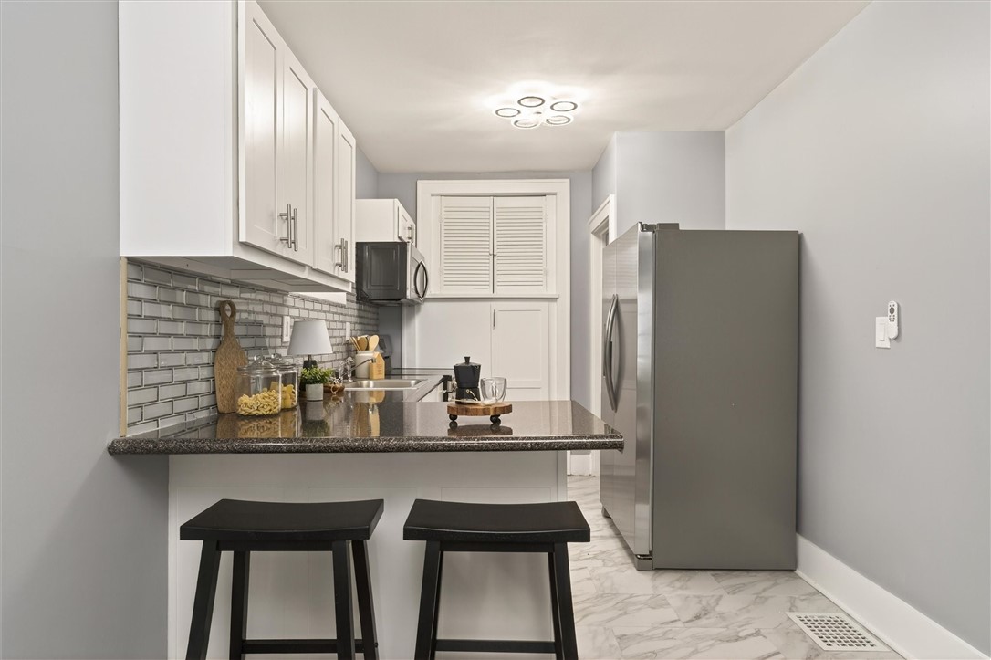 416 Roycroft Drive Rochester, NY 14621 - Photo 13 of 36