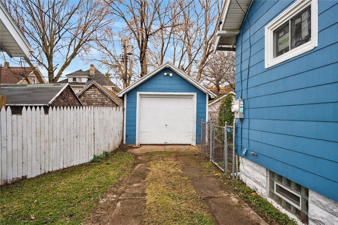 416 Roycroft Drive Rochester, NY 14621 - Photo 34 of 36