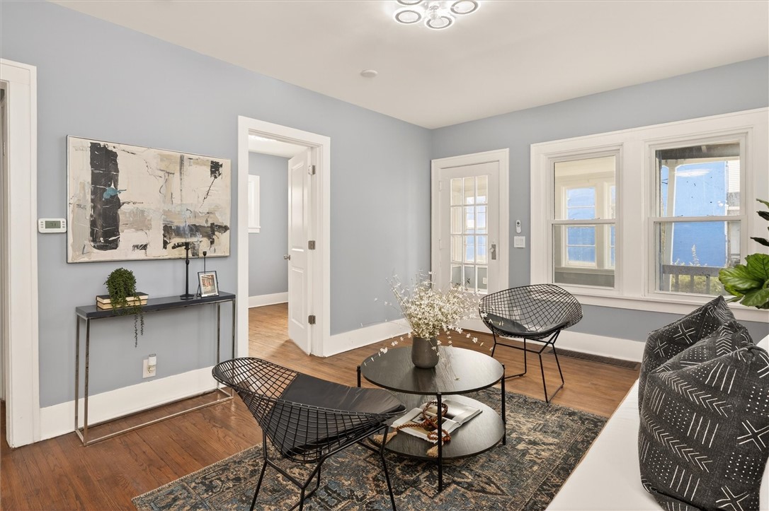 416 Roycroft Drive Rochester, NY 14621 - Photo 4 of 36