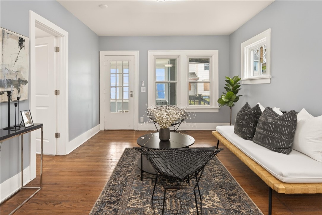 416 Roycroft Drive Rochester, NY 14621 - Photo 5 of 36