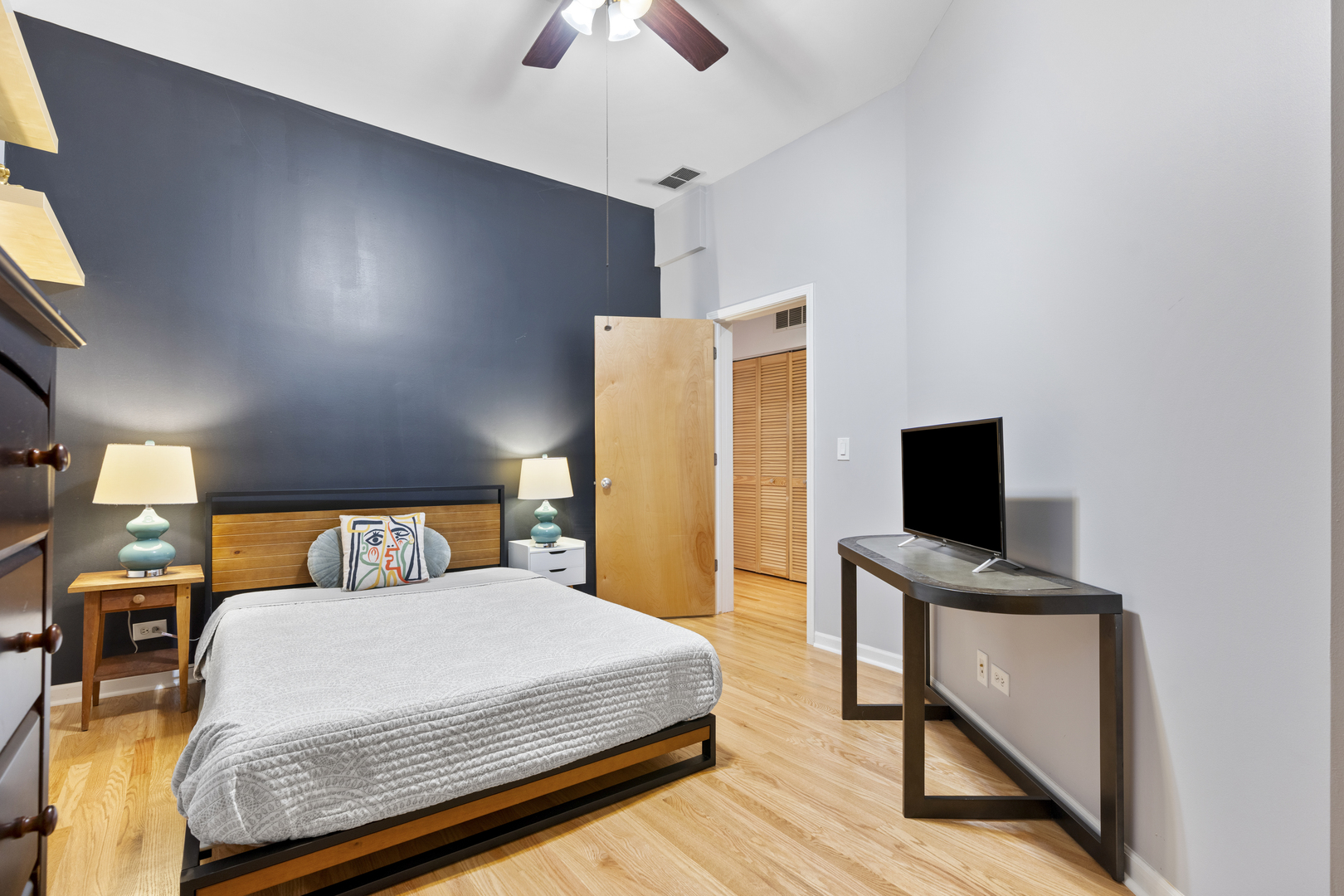 1460 West Ohio Street, Unit 2F Chicago, IL 60642 - Photo 10 of 14