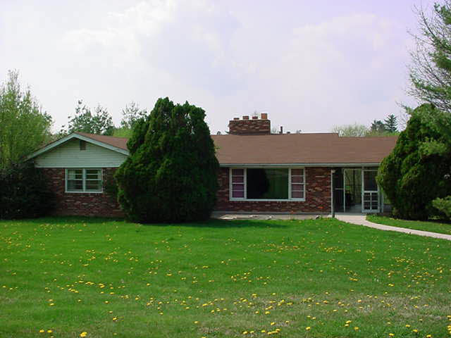 738 Conicville Road Mount Jackson, VA 22842 - Photo 3 of 5 a front view of house with yard and green space