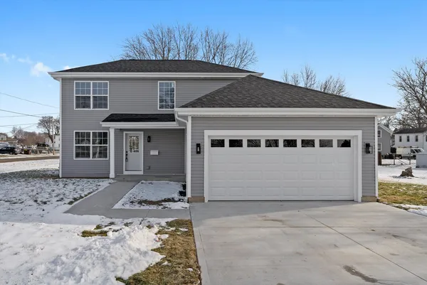 $324,900 | 106 West Thompson Street, Harvard, IL 60033