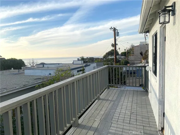 $2,494 | 2127 South Coast Highway, Unit 3, Laguna Beach, CA 92651