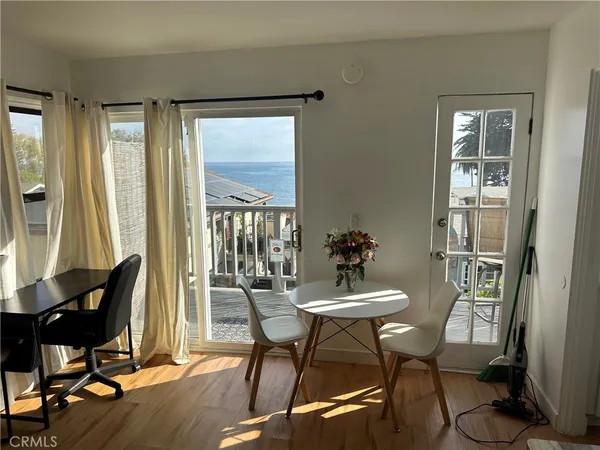 $2,494 | 2127 South Coast Highway, Unit 3, Laguna Beach, CA 92651