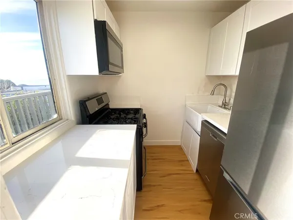 $2,494 | 2127 South Coast Highway, Unit 3, Laguna Beach, CA 92651