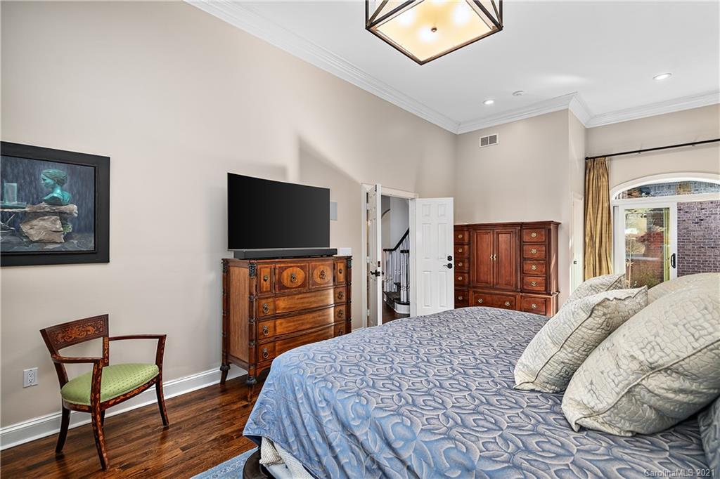 332 Racquet Club Road Asheville, NC 28803 - Photo 12 of 34 Gallery Image 12