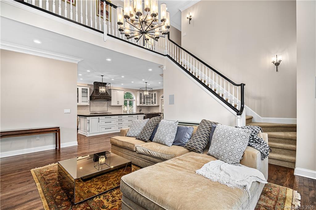 332 Racquet Club Road Asheville, NC 28803 - Photo 6 of 34 Gallery Image 6