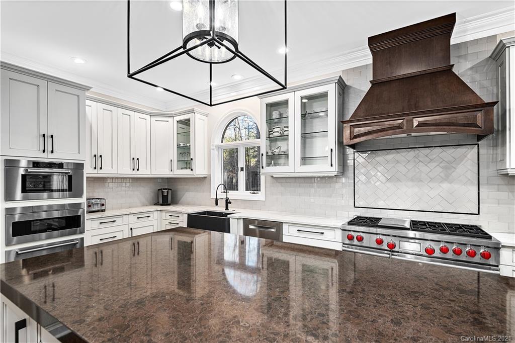 332 Racquet Club Road Asheville, NC 28803 - Photo 10 of 34 Gallery Image 10