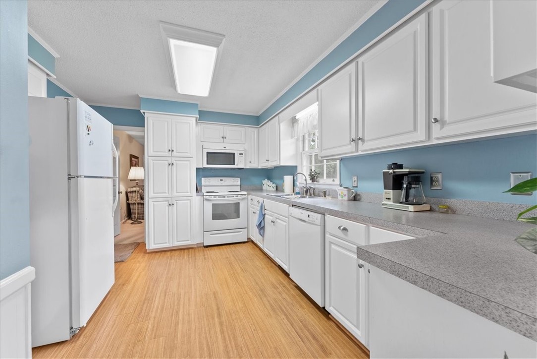 418 State Rd S-37-561 Seneca, SC 29678 - Photo 11 of 30 Gallery Image 11