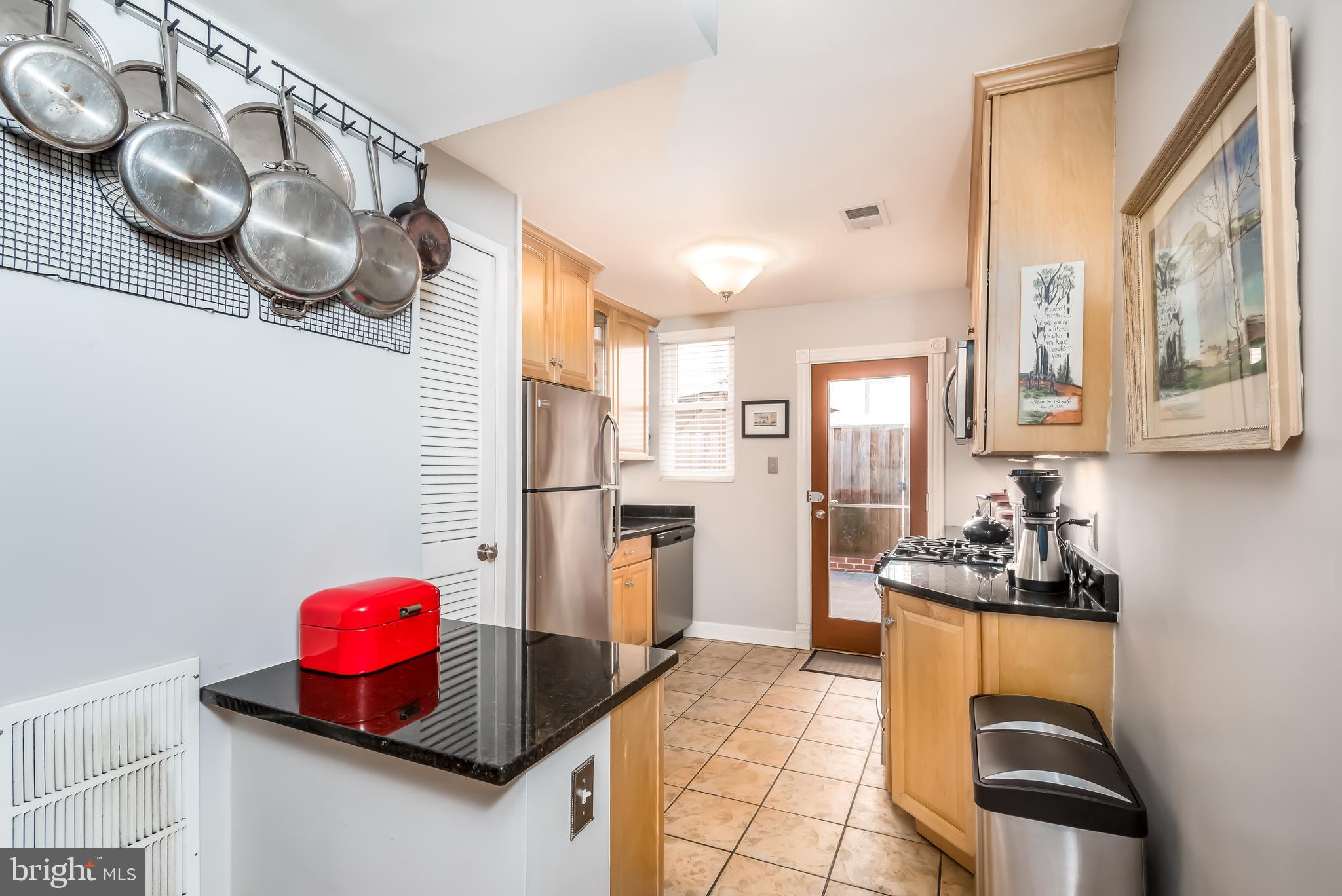 120 Duddington Place Southeast Washington, DC 20003 - Photo 17 of 38