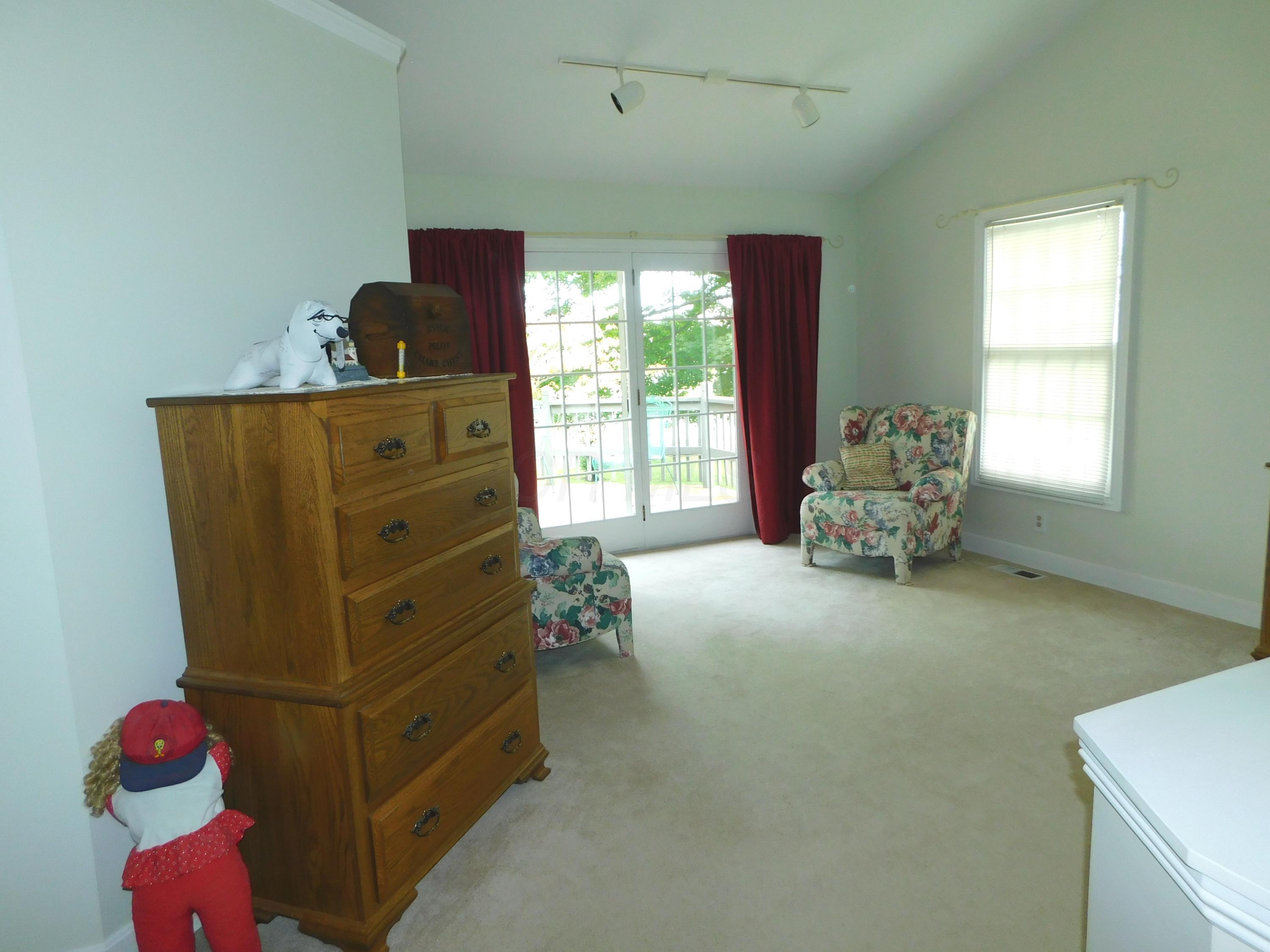 9351 Diley Road Pickerington, OH 43147 - Photo 12 of 16