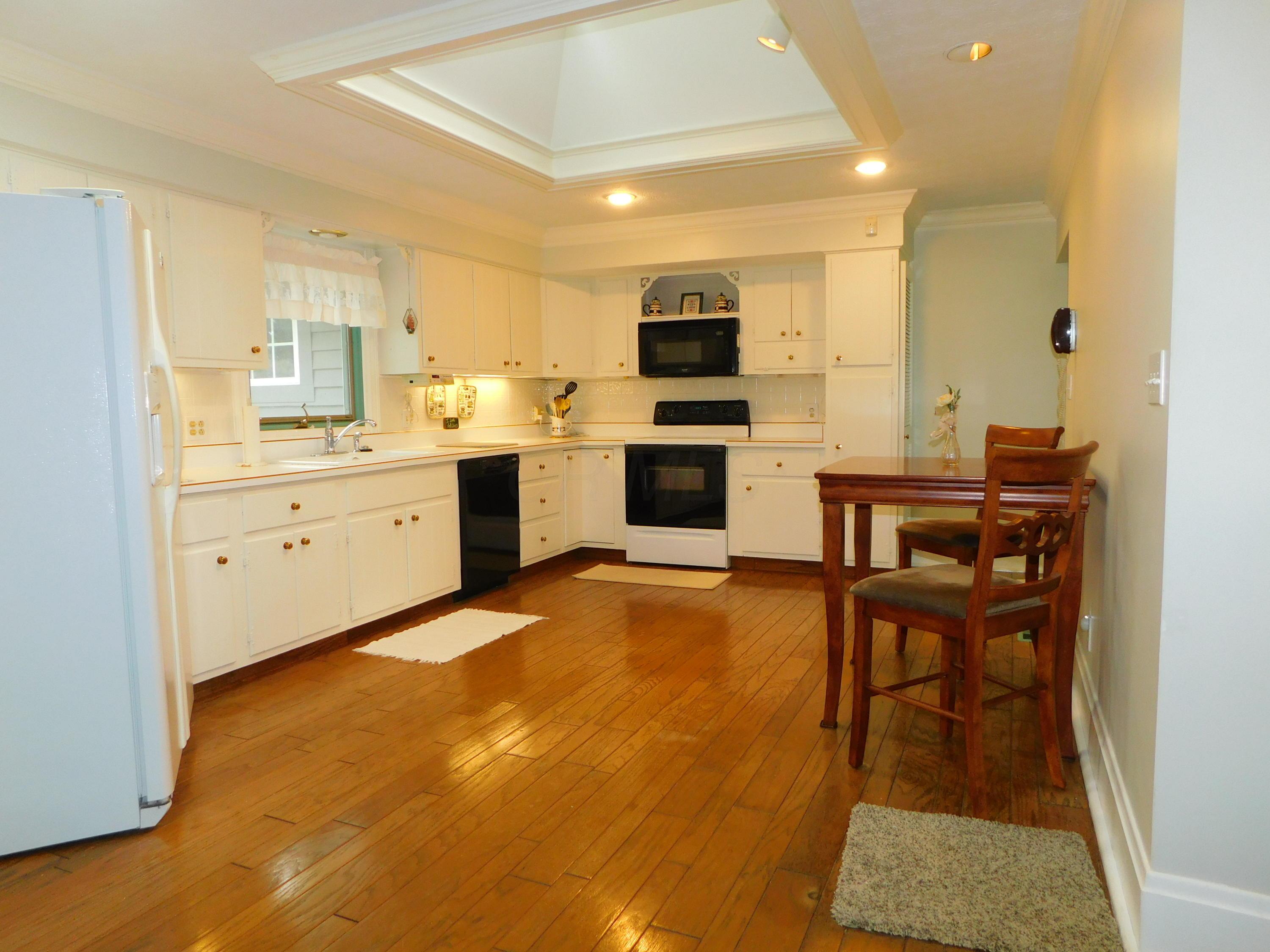 9351 Diley Road Pickerington, OH 43147 - Photo 3 of 16