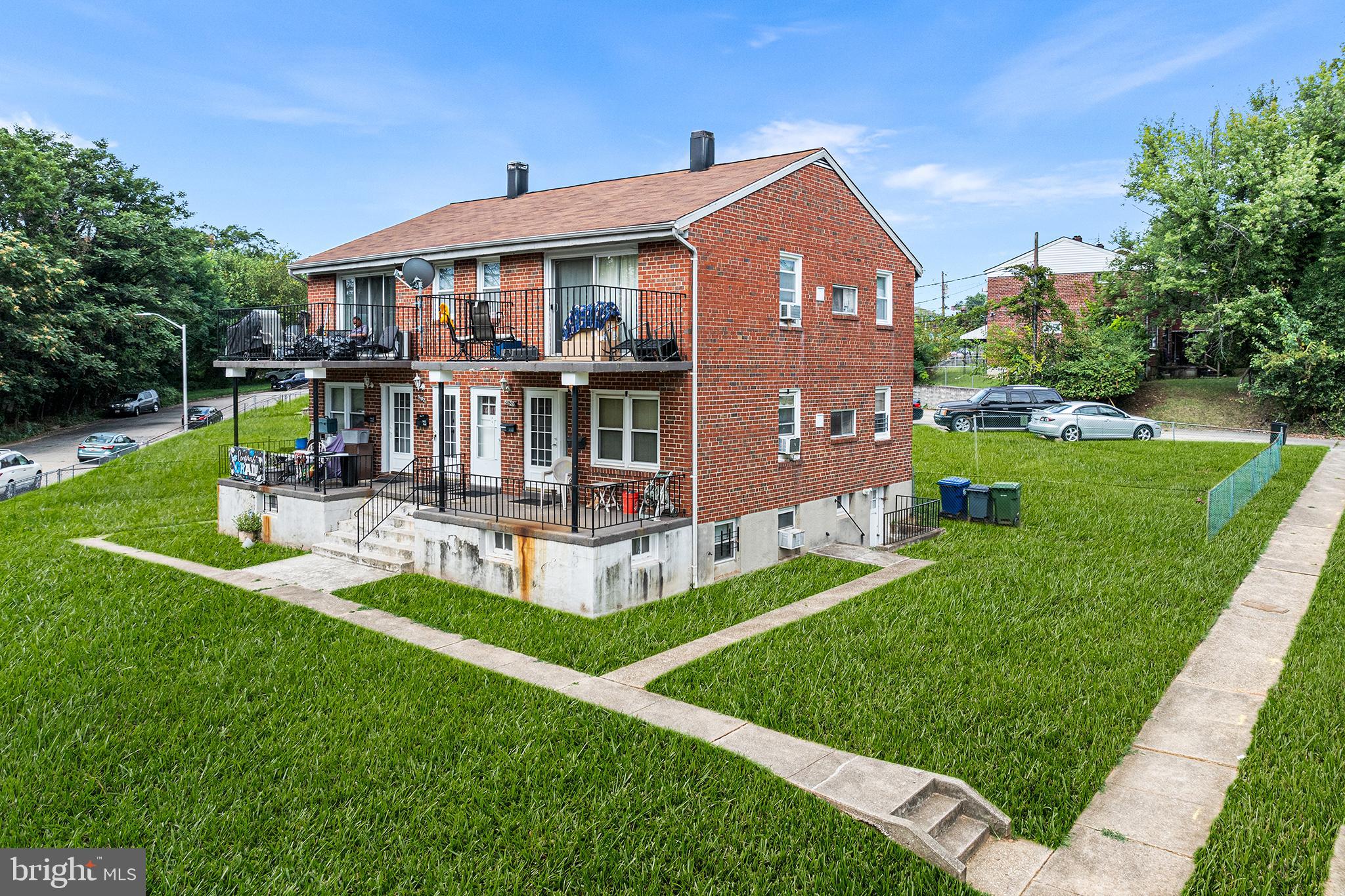 5100 Hillwell Road Baltimore, MD 21229 - Photo 3 of 19 Gallery Image 3