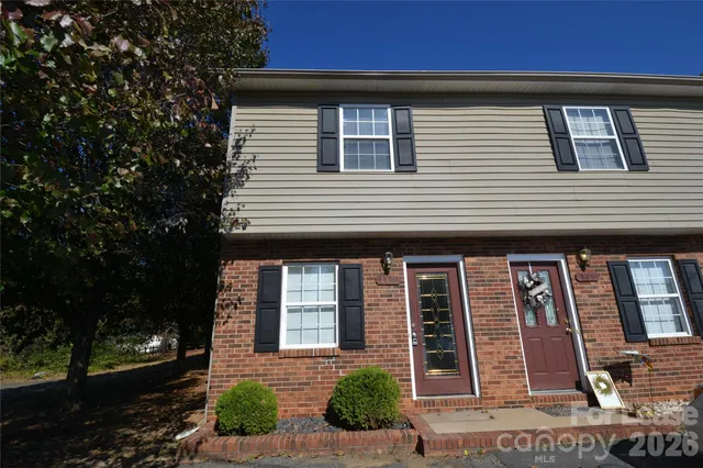 $975 | 110 Durham Road, Stanley, NC 28164