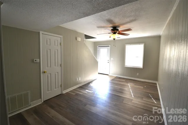 $975 | 110 Durham Road, Stanley, NC 28164