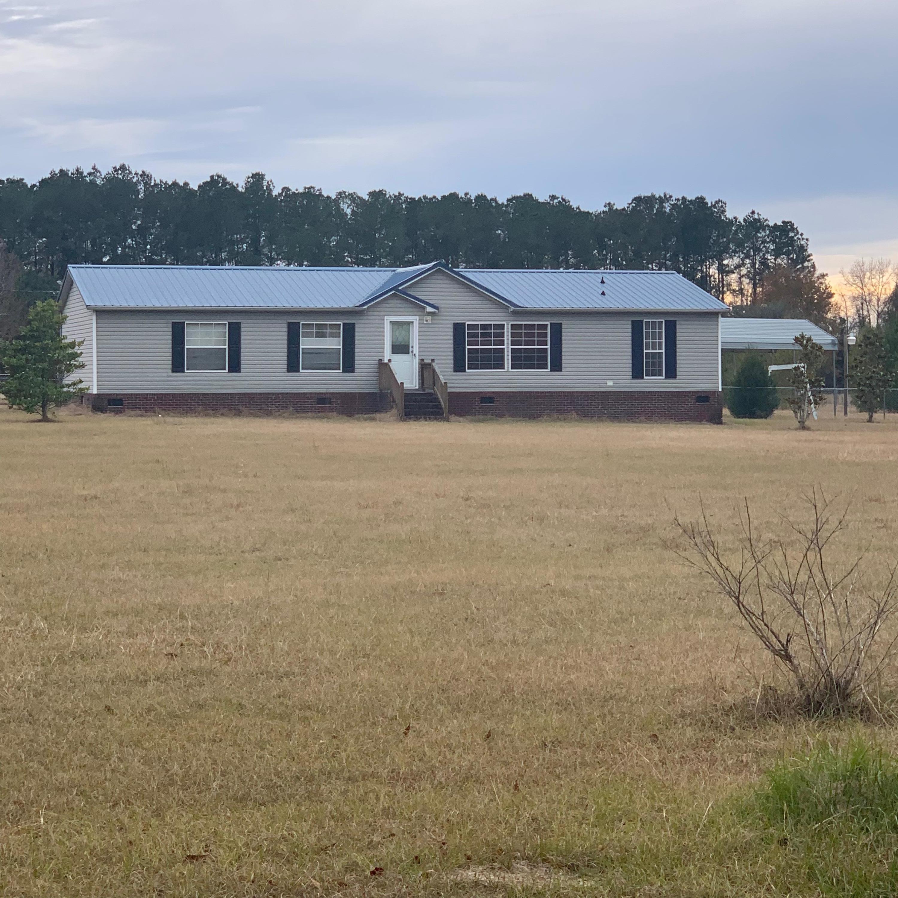 1611 Gator Lake Road Manning, SC 29102 - Photo 1 of 19 IMG-2613