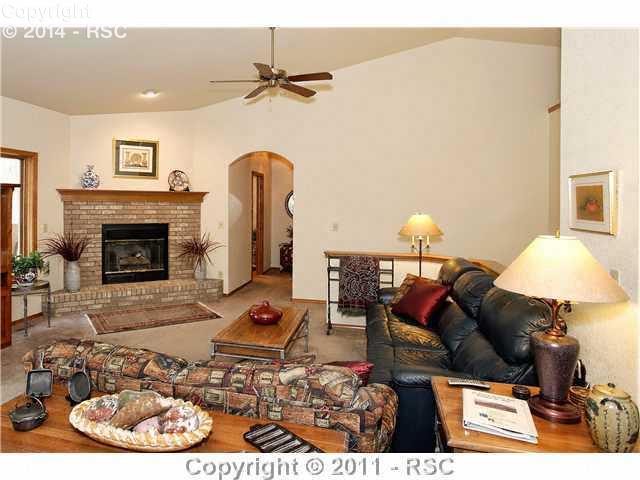 895 Bend In The Trail Road Monument, CO 80132 - Photo 8 of 16 Gallery Image 8