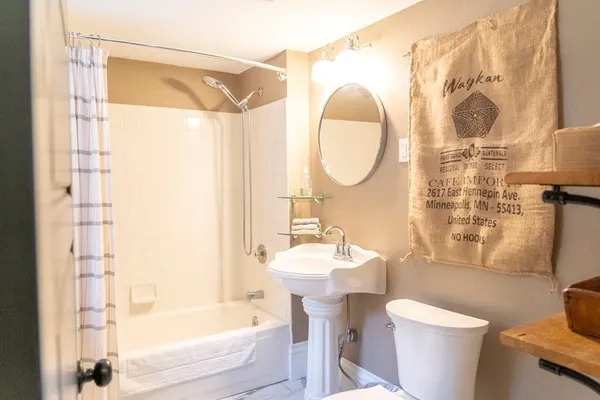 $488,000 | 808 Pennsylvania Street, Sturgeon Bay, WI 54235