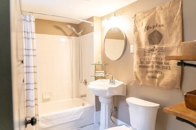 $488,000 | 808 Pennsylvania Street, Sturgeon Bay, WI 54235