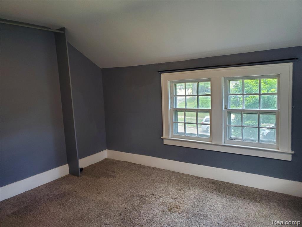 358 West Iroquois Road Pontiac, MI 48341 - Photo 19 of 29