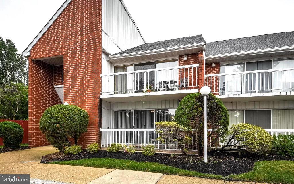 9945 Norwalk Road, Unit 17B Philadelphia, PA 19115 - Photo 2 of 20 Gallery Image 2