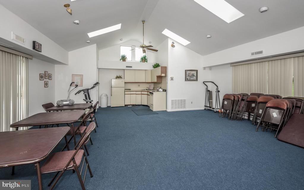 9945 Norwalk Road, Unit 17B Philadelphia, PA 19115 - Photo 6 of 20 Gallery Image 6