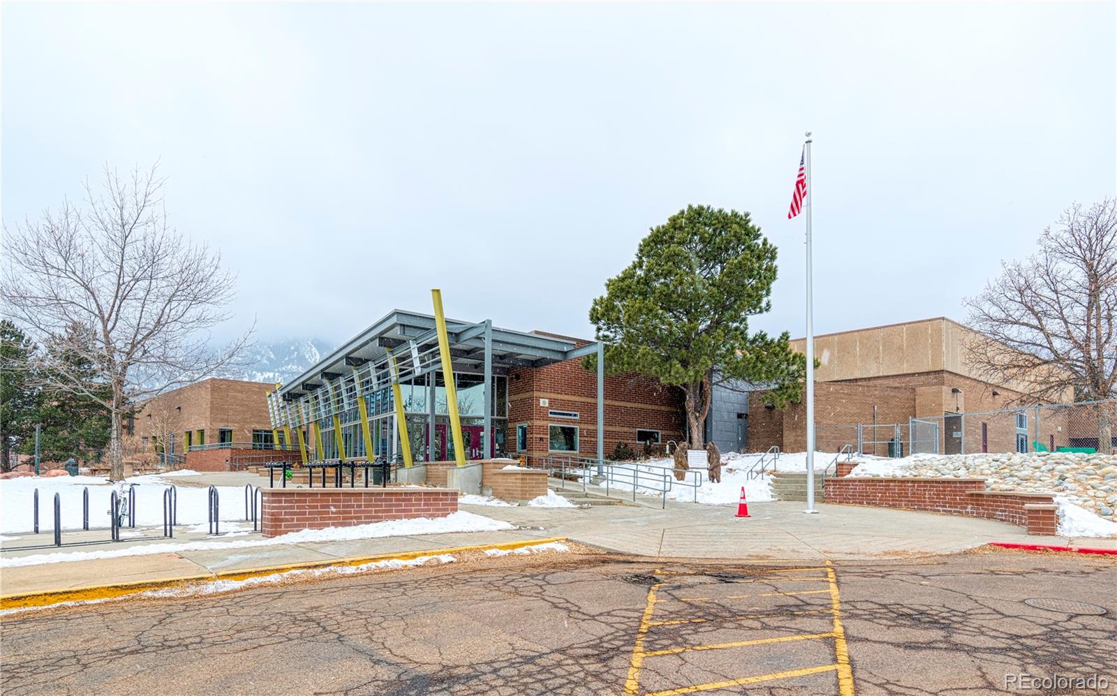 643 Furman Way Boulder, CO 80305 - Photo 23 of 25 a outdoor view of a building with traffic signal lights