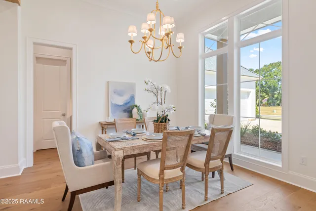 $899,900 | 111 Leaning Oak Drive, Lafayette, LA 70508