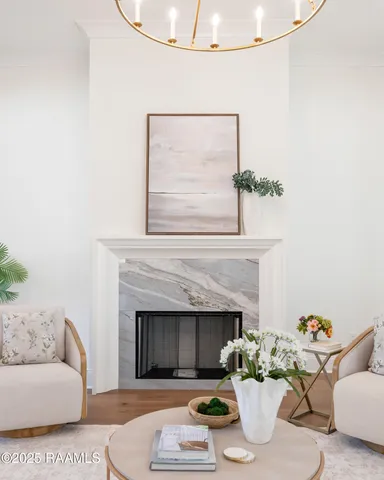 $899,900 | 111 Leaning Oak Drive, Lafayette, LA 70508