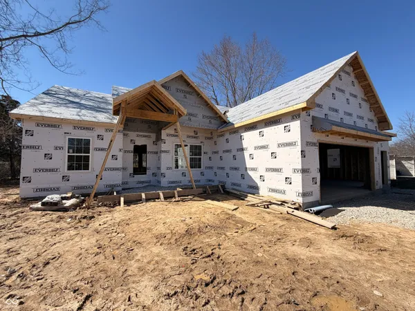 $354,900 | 424 Mill Spring Drive, Fillmore, IN 46128