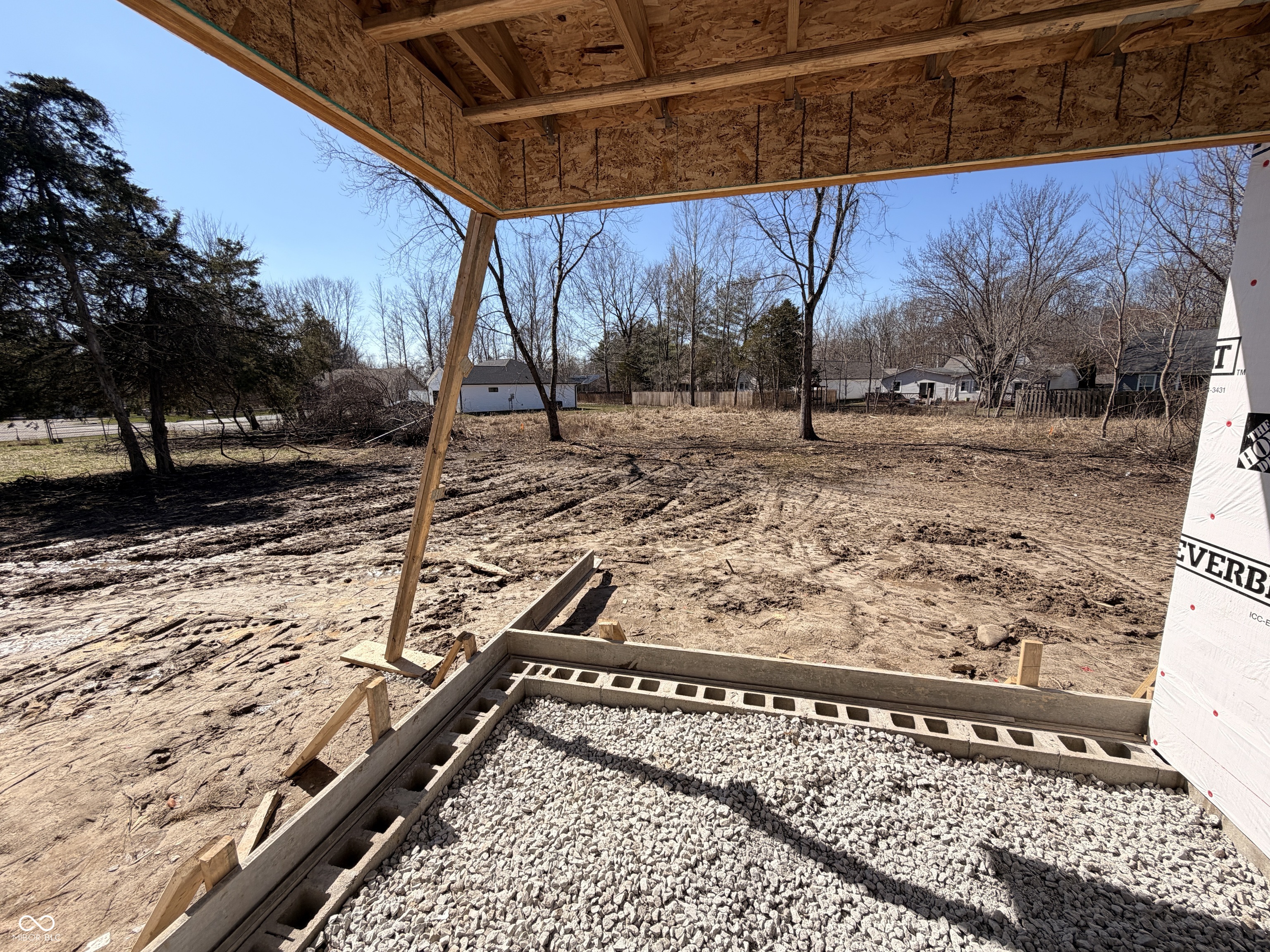 424 Mill Spring Drive Fillmore, IN 46128 - Photo 3 of 14