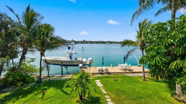 $4,500,000 | 1305 Peninsular Road, Jupiter, FL 33469