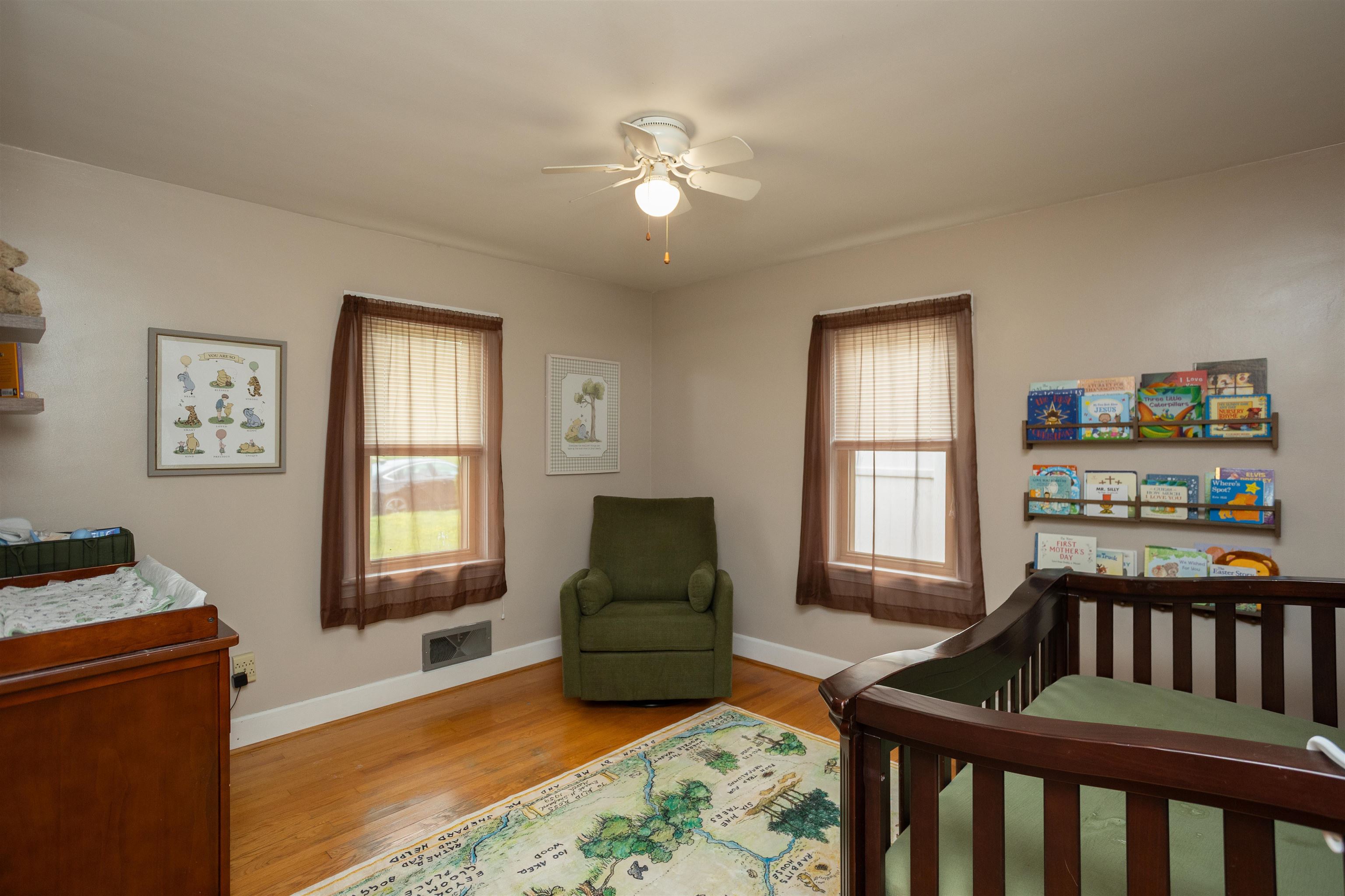 211 George Street Staunton, VA 24401 - Photo 17 of 37 a living room with furniture and a window