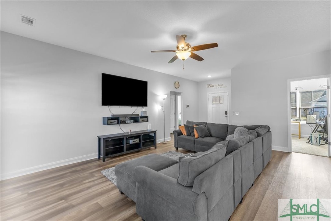 543 Rutledge Drive Hinesville, GA 31313 - Photo 11 of 43