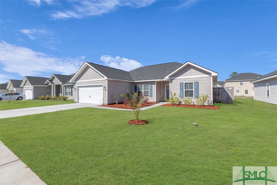 543 Rutledge Drive Hinesville, GA 31313 - Photo 3 of 43