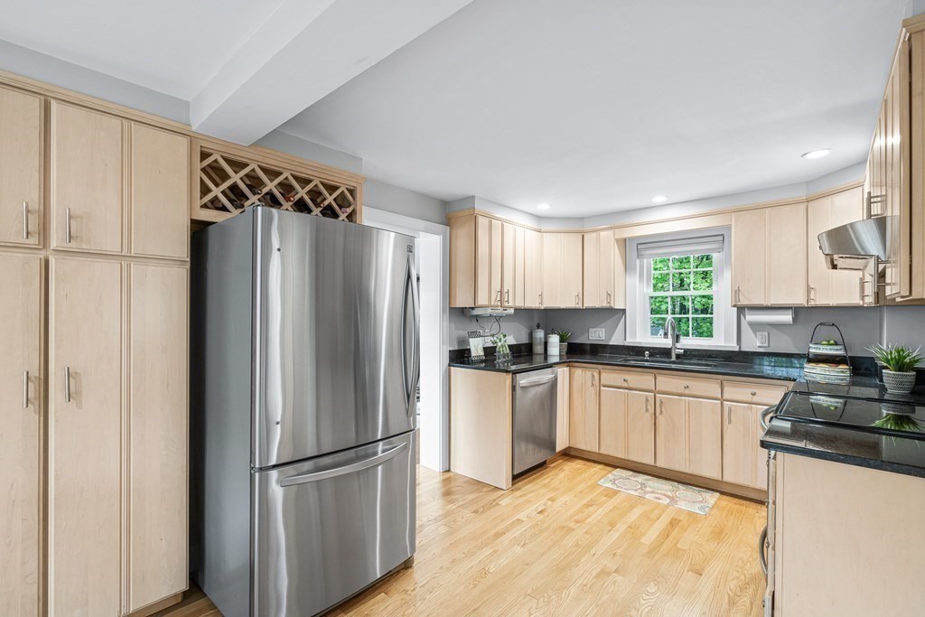 22 Sherman Road Wakefield, MA 01880 - Photo 11 of 40 Gallery Image 11