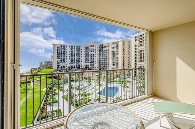 $725,000 | 200 Ocean Trail Way, Unit 510, Jupiter, FL 33477