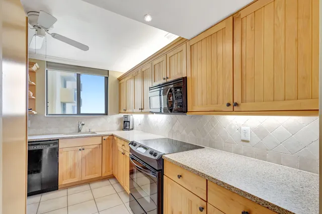 $725,000 | 200 Ocean Trail Way, Unit 510, Jupiter, FL 33477