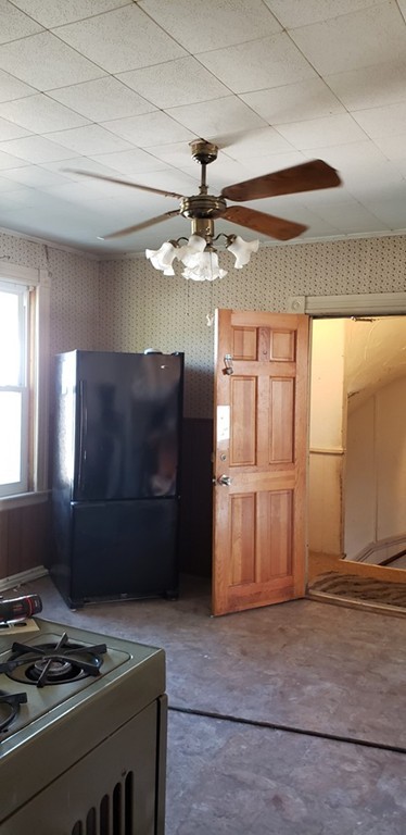 35 Whipple Street Worcester, MA 01607 - Photo 8 of 23 Gallery Image 8