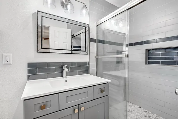 $378,000 | 4272 West Cortland Avenue, Fresno, CA 93722