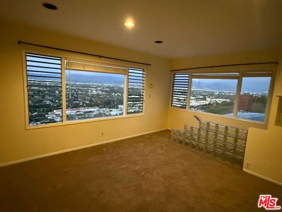 3641 Sunswept Drive Studio City, CA 91604 - Photo 23 of 24