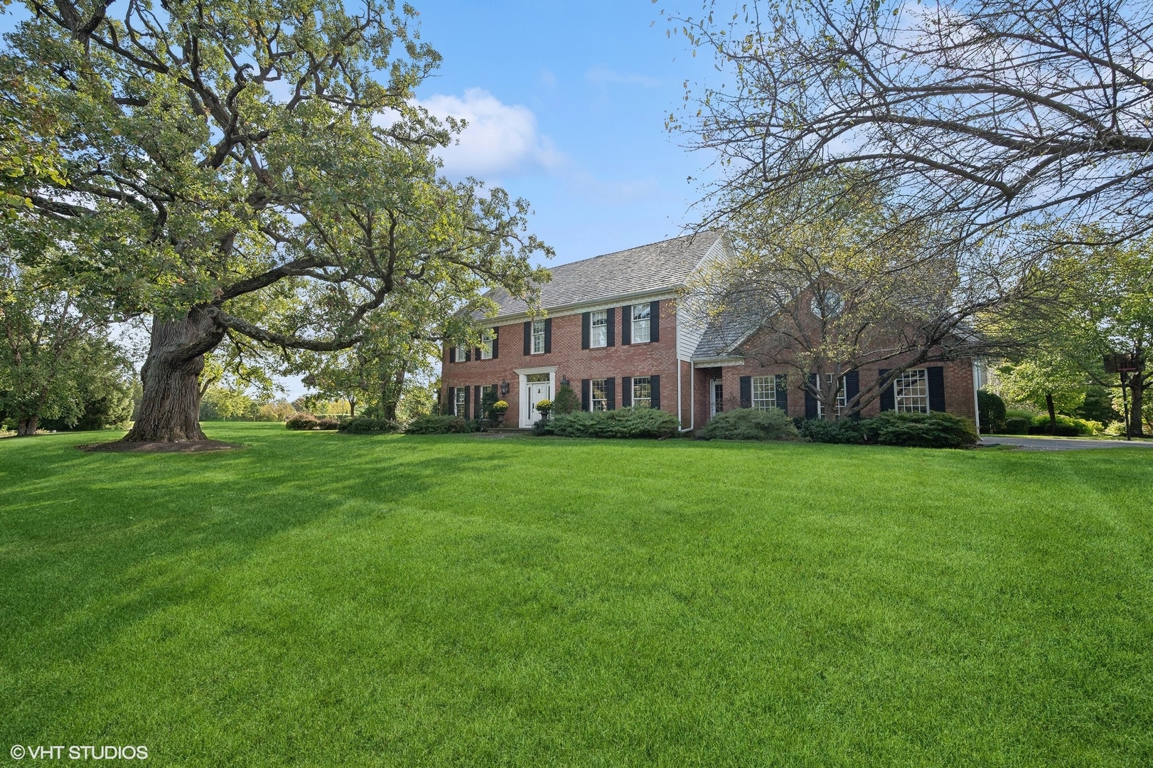 1251 Fiore Drive Lake Forest, IL 60045 - Photo 25 of 31 a view of a house with a big yard