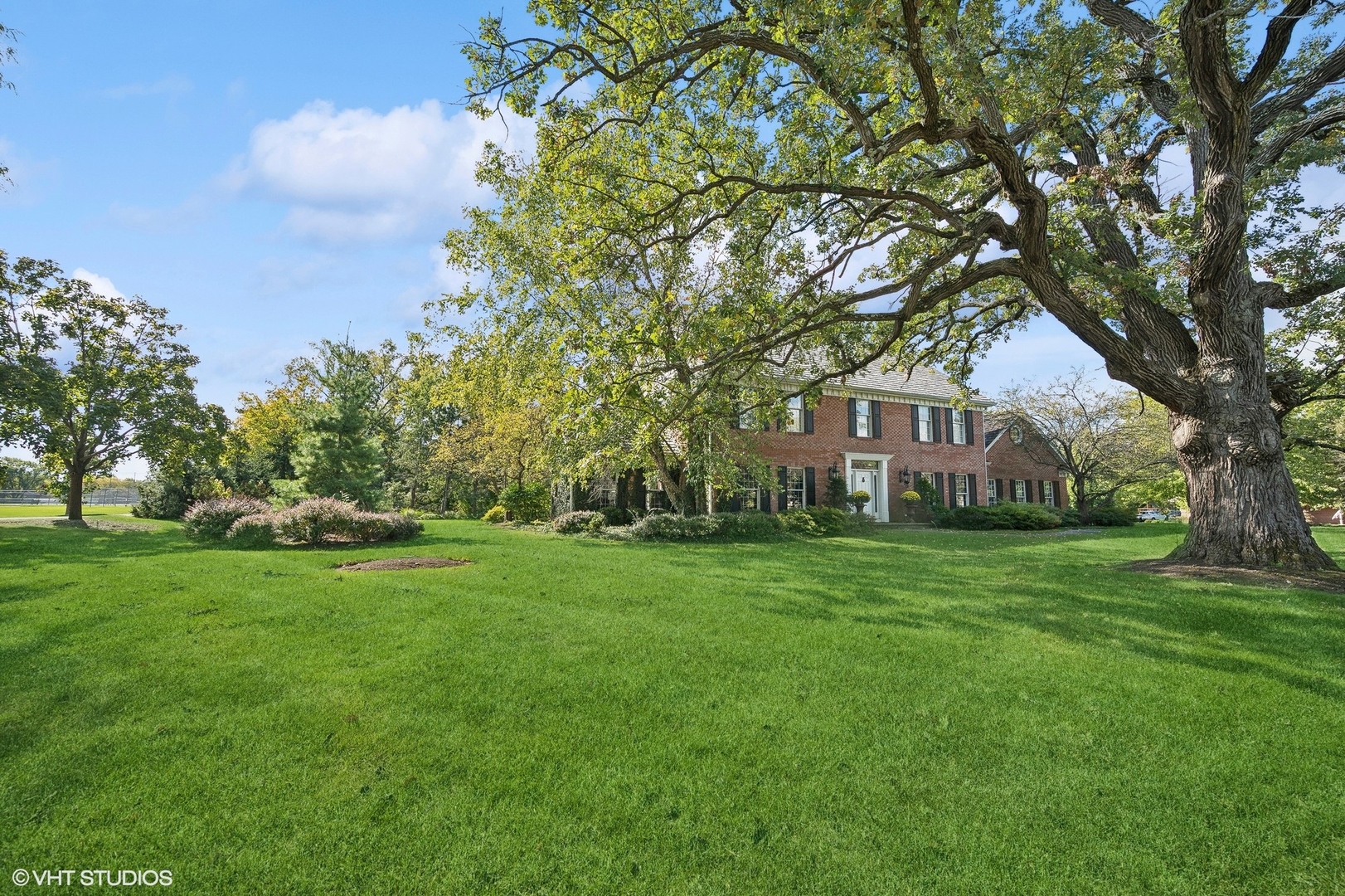 1251 Fiore Drive Lake Forest, IL 60045 - Photo 26 of 31 a view of a big yard with plants and large trees