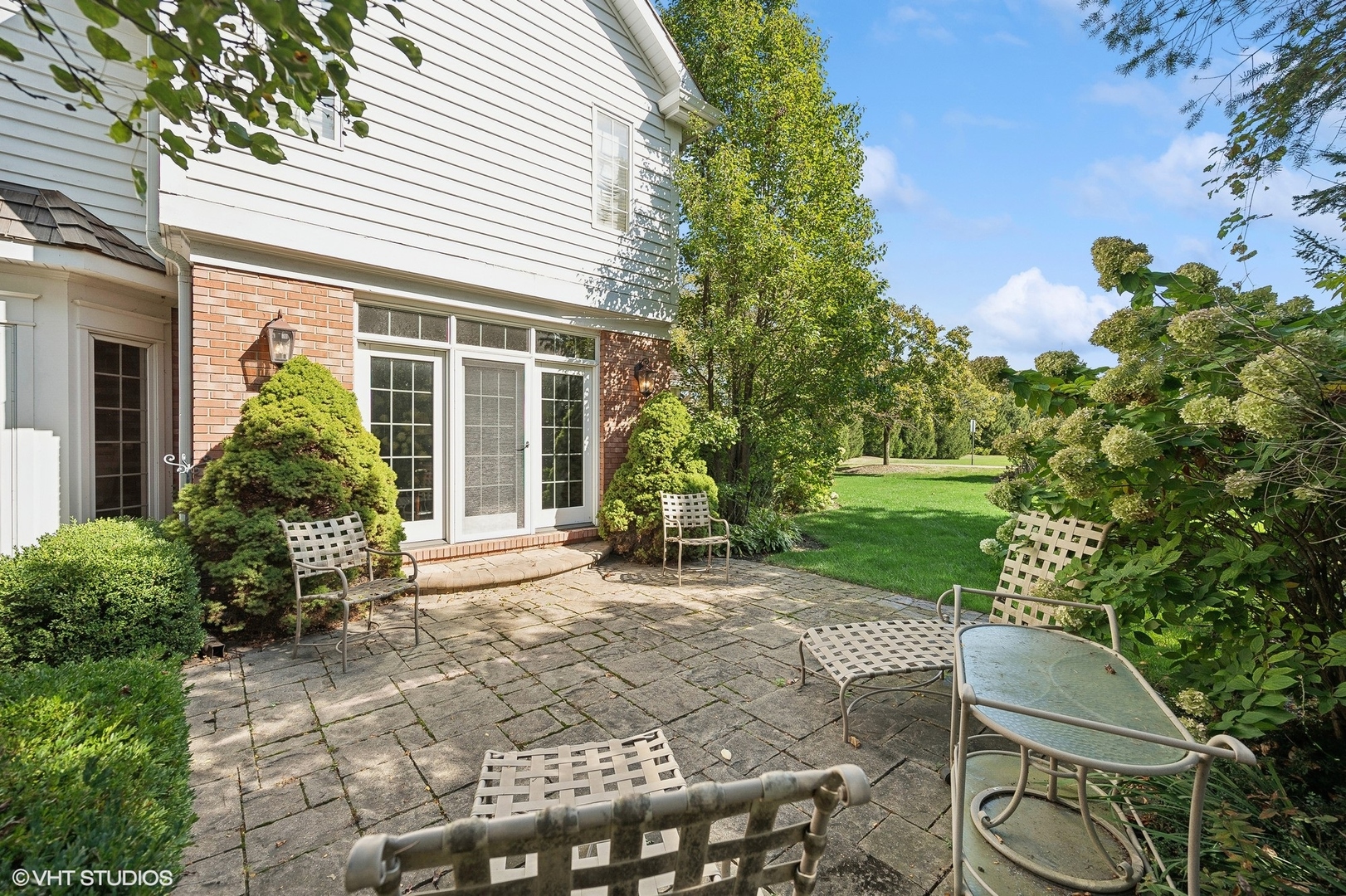 1251 Fiore Drive Lake Forest, IL 60045 - Photo 31 of 31 a house with garden in front of it